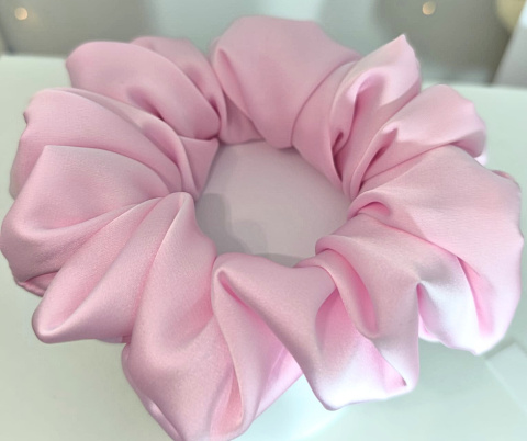 Delikatnie różowa MAXI scrunchies 10% jedwab Delikatnie różowa MAXI scrunchies 10% jedwab