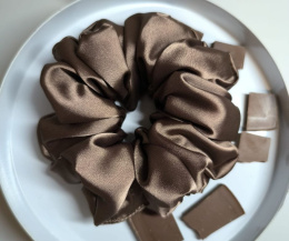 MAXI Scrunchies Satynowa Czekolada