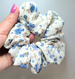 Scrunchies Blue Garden